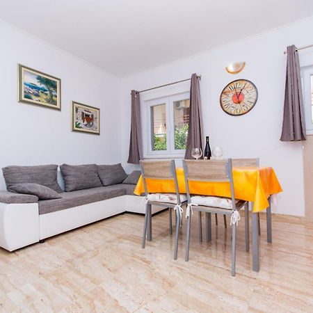 Apartmani Ferdi Trogir Exterior photo