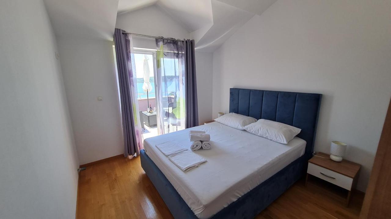 Apartmani Ferdi Trogir Exterior photo